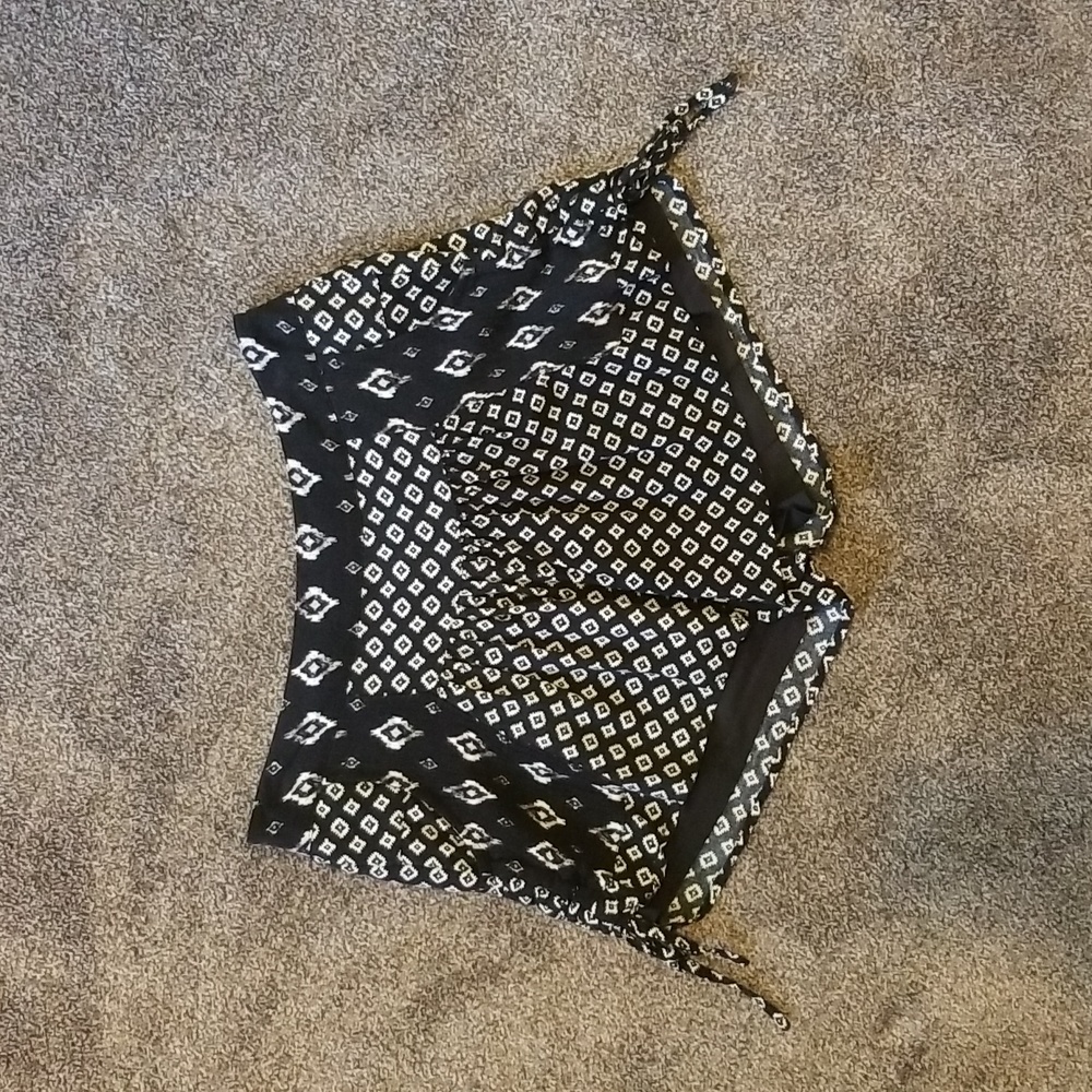 Black & White pattern shorts